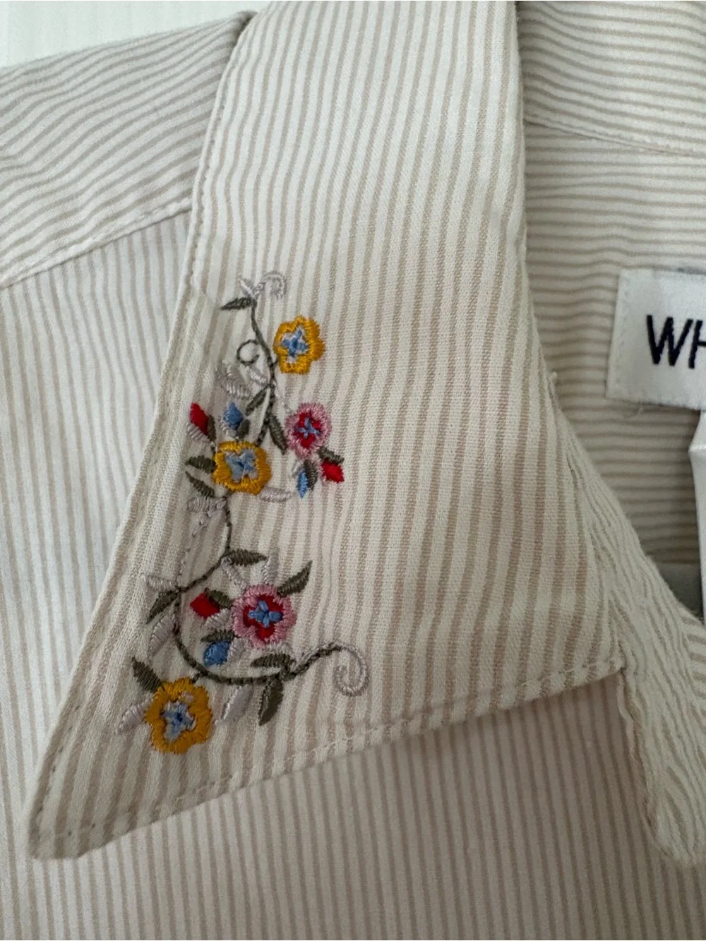 White Stag Embroidered Floral Pinstripe Button-Up Shirt Size 14 Cottagecore - Picture 5 of 5